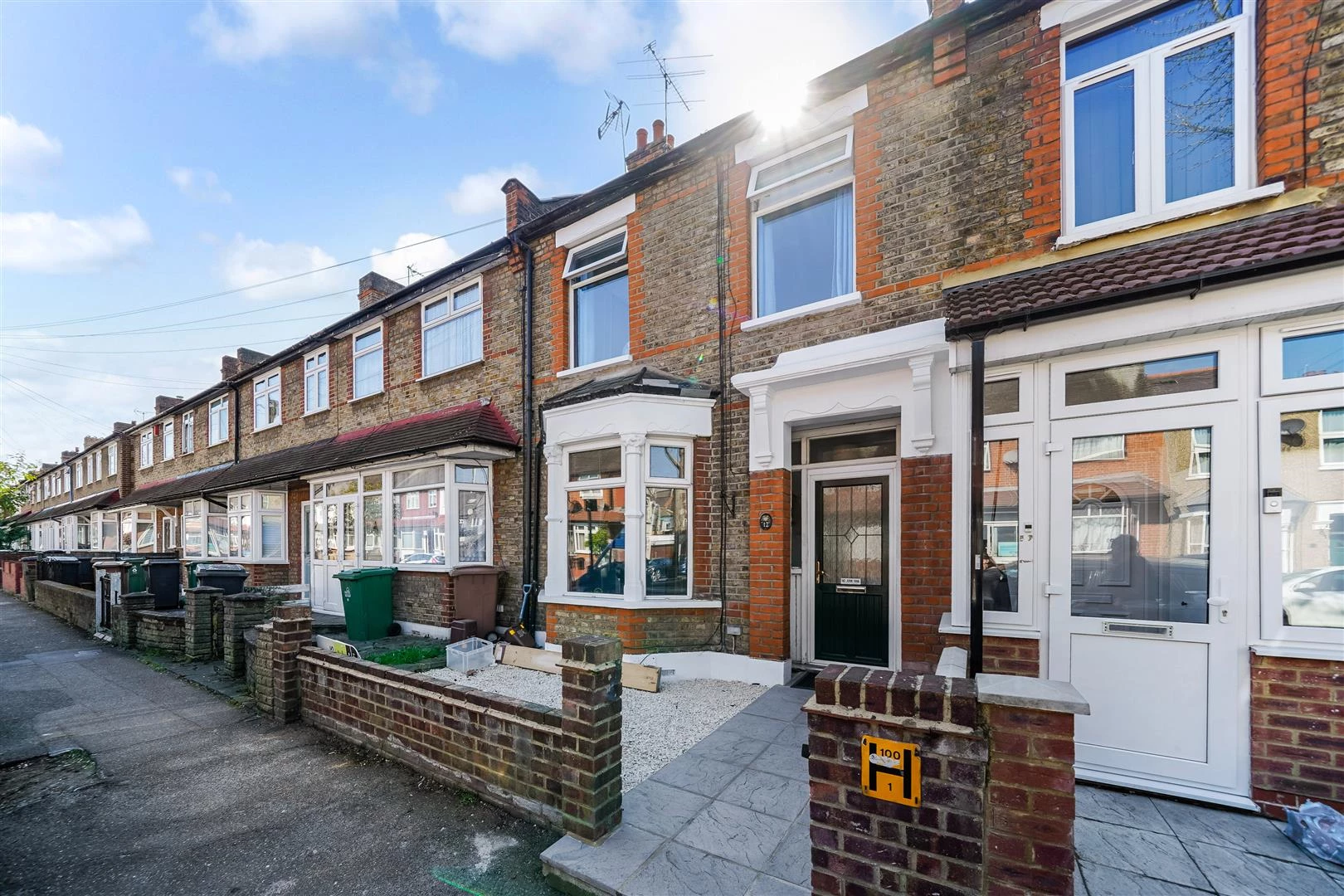 Royston Avenue, Chingford, E4