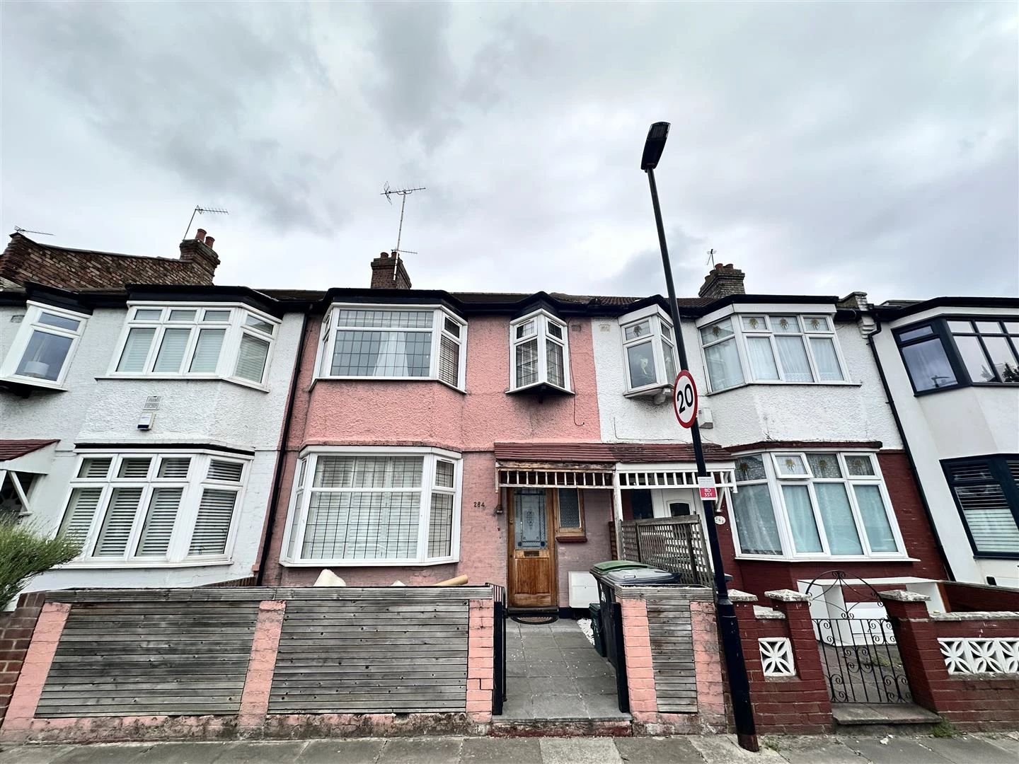 Boundary Road, Wood Green, N22