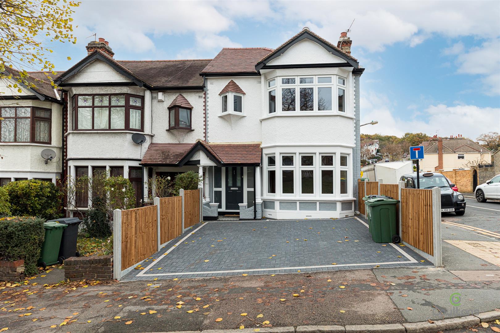 Kings Head Hill, North Chingford E4