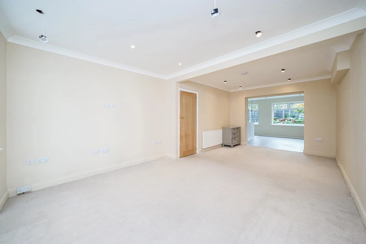 Kings Head Hill, North Chingford, E4