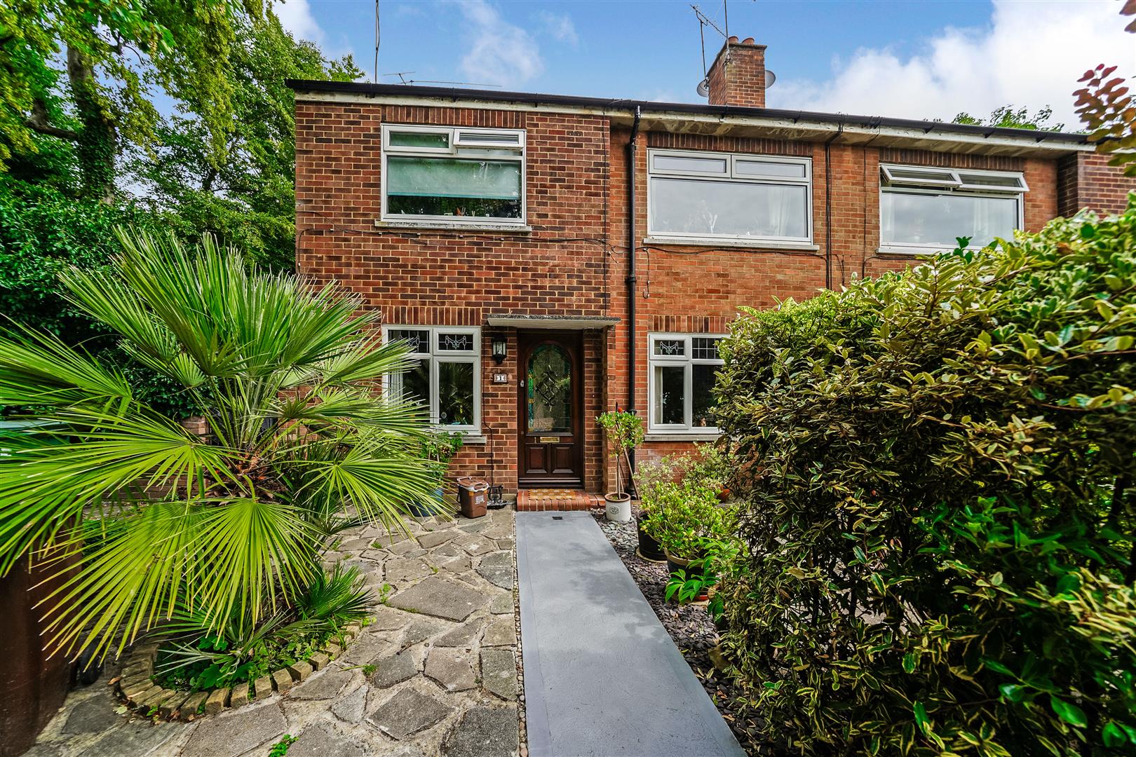 Rookwood Gardens, North Chingford, E4