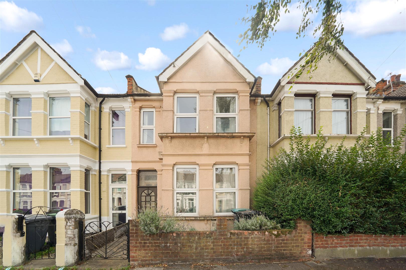 Willingdon Road, Wood Green, N22