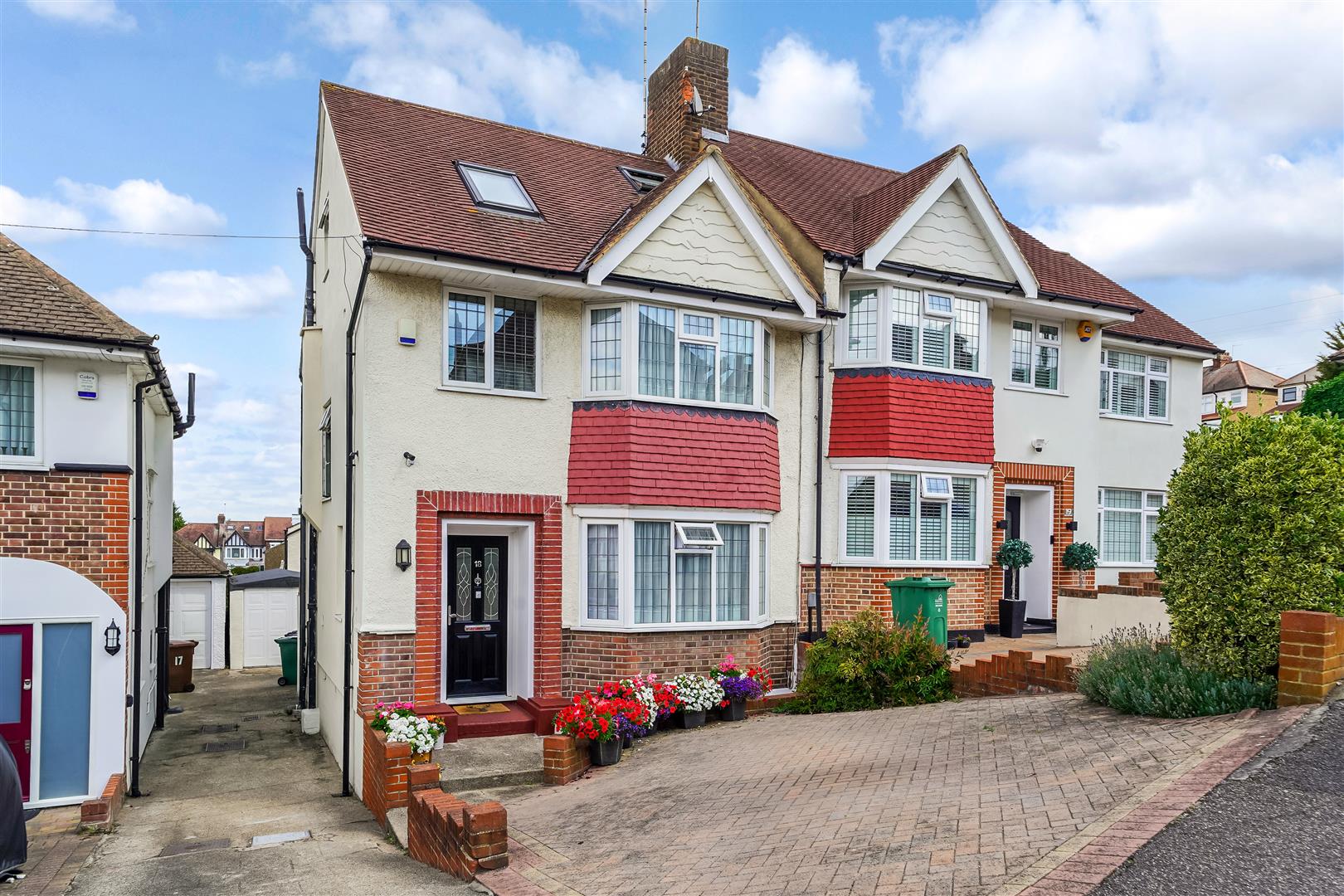 Dove House Gardens, Chingford, E4