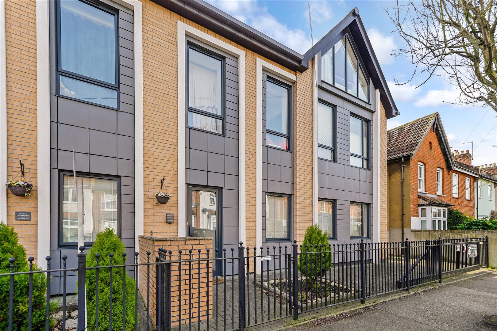 Property photo: Willow Street, E4