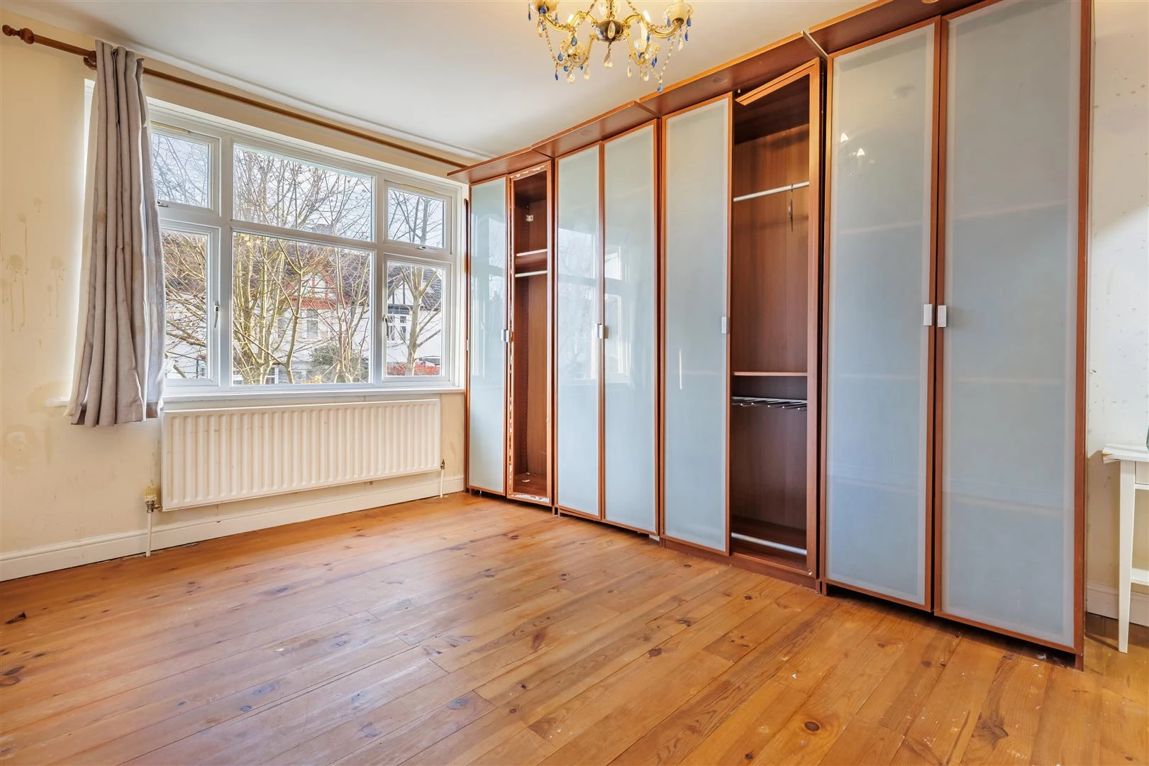 chingford ave (6).jpg