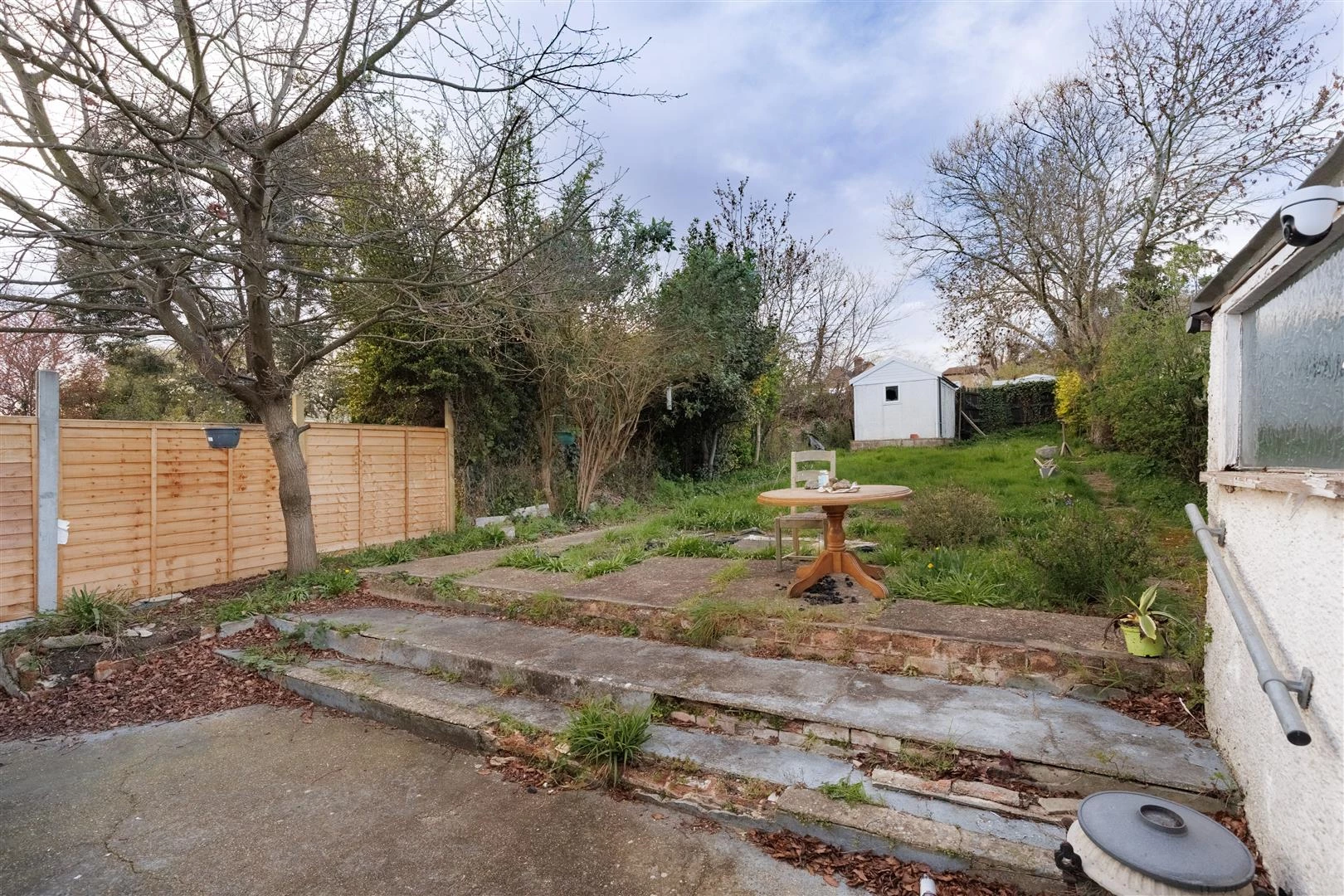 chingford ave (18).jpg