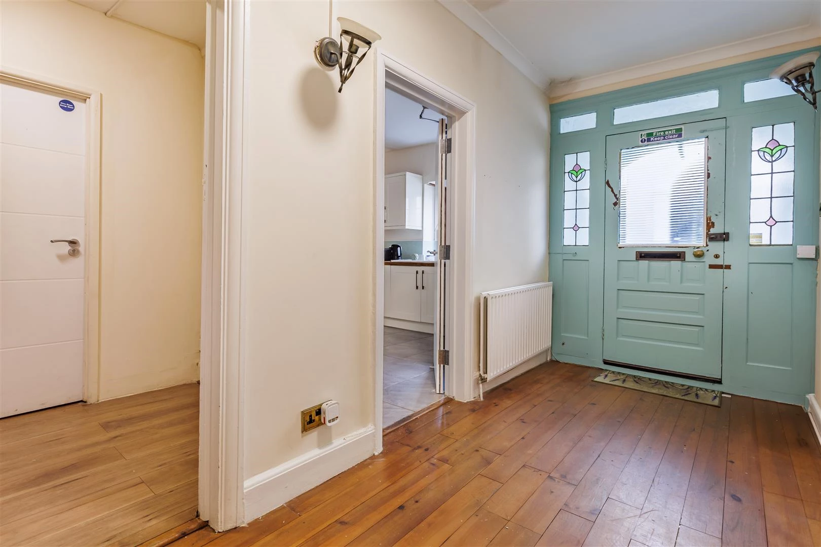 chingford ave (5).jpg