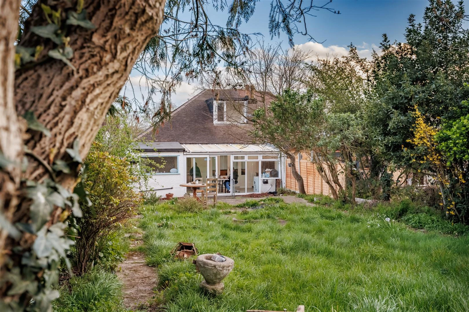 chingford ave (21).jpg