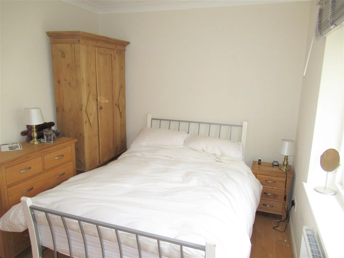 Bedroom 2 angle 1