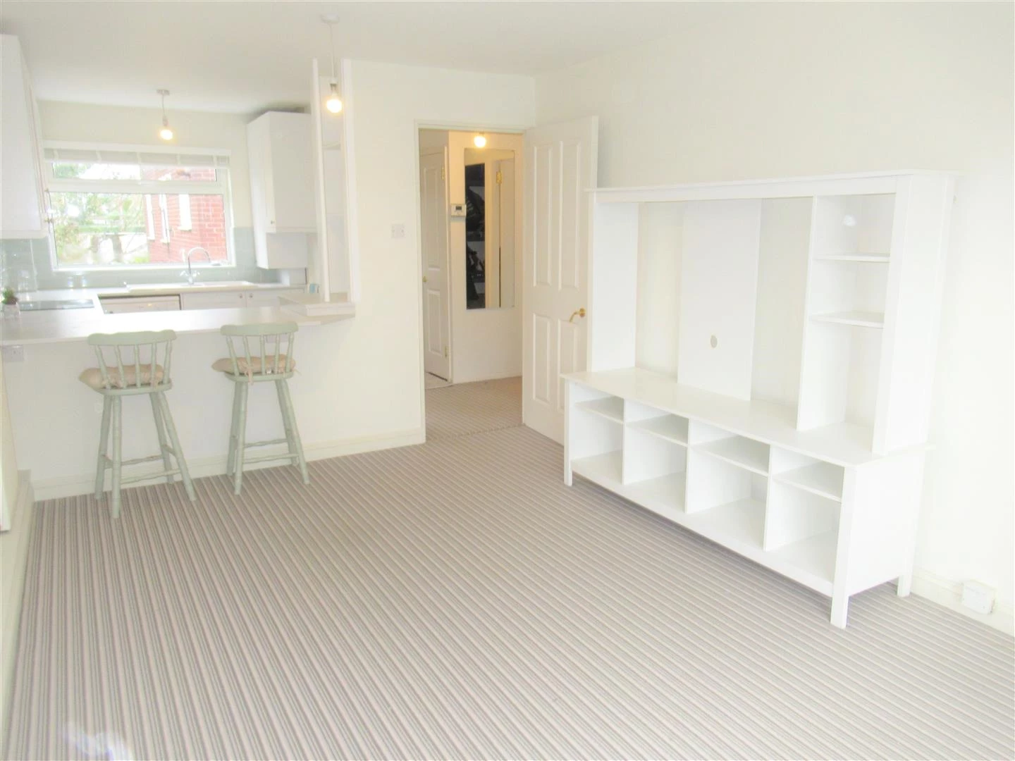 Lounge 2