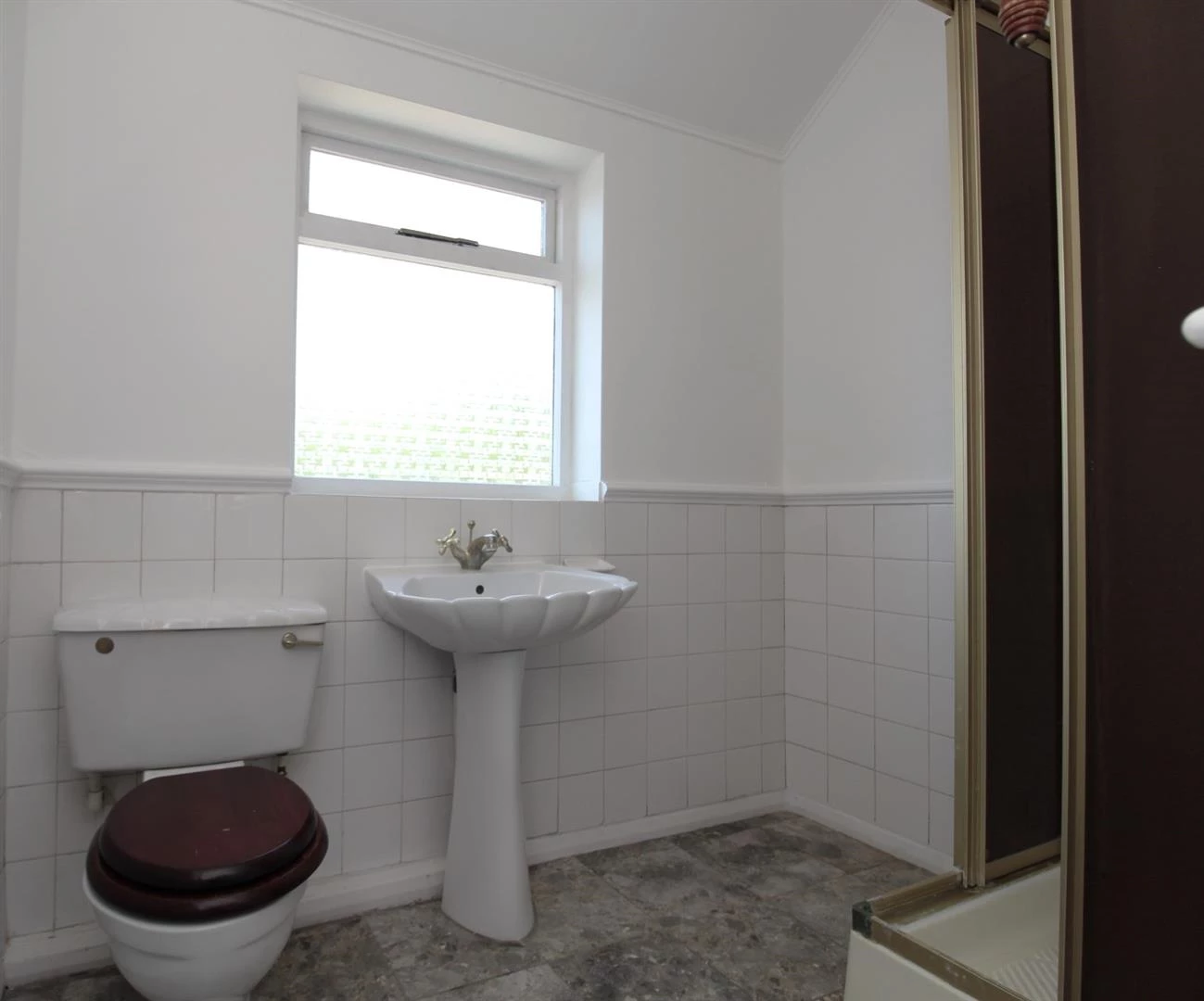 Shower room.JPG