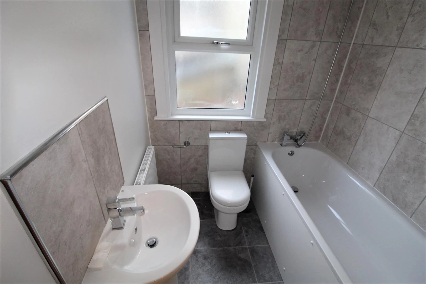 Bathroom-(2).jpg