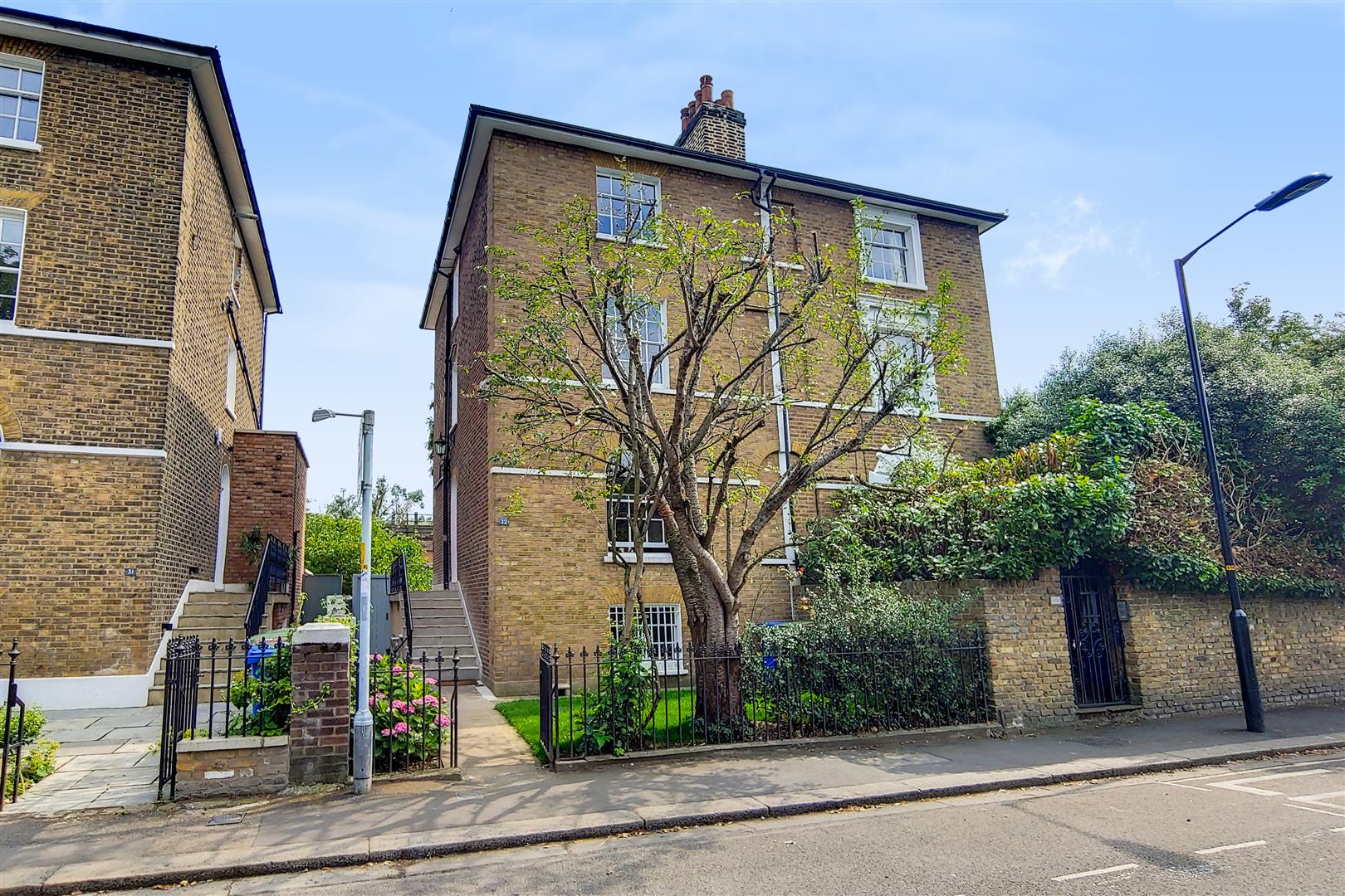 Holly Grove SE15