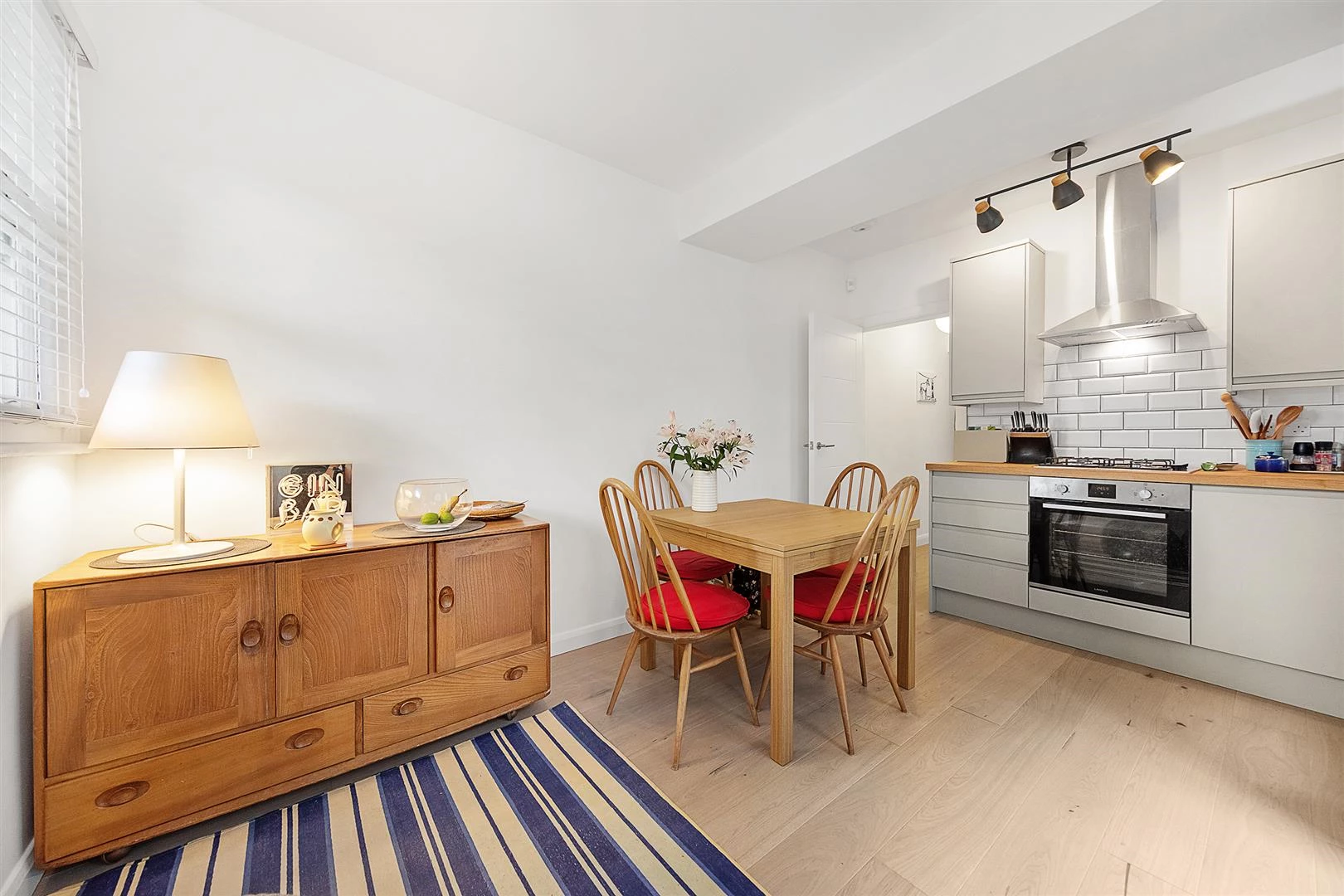 Kitchen Diner 4.jpg