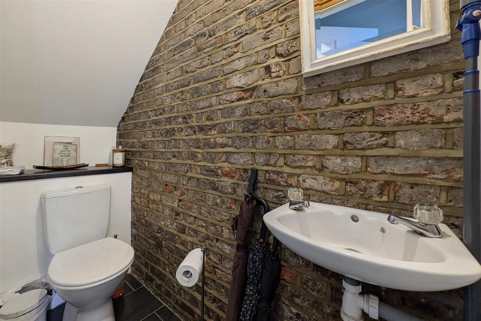 toilet.jpg