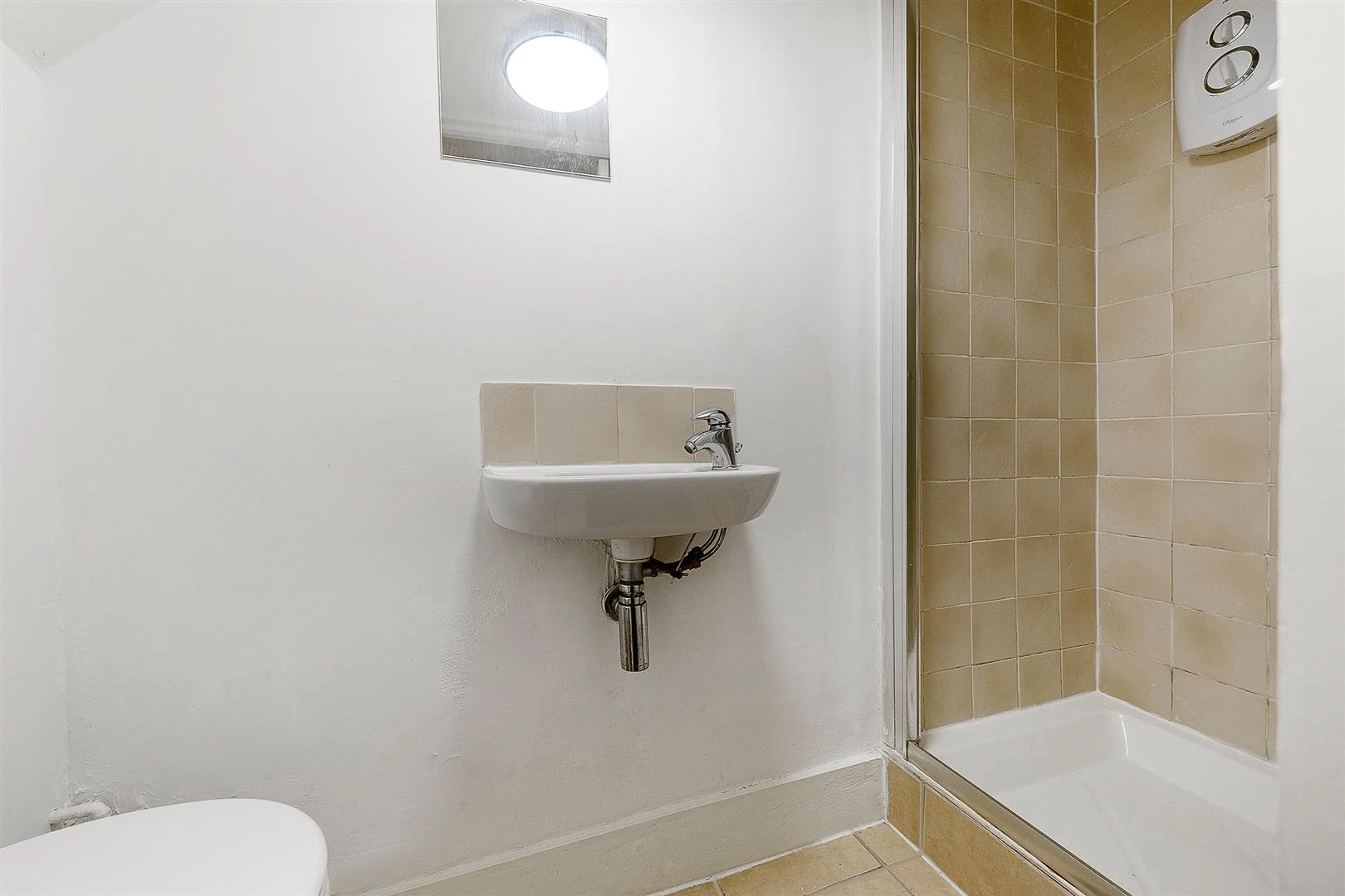 Shower Room.jpg