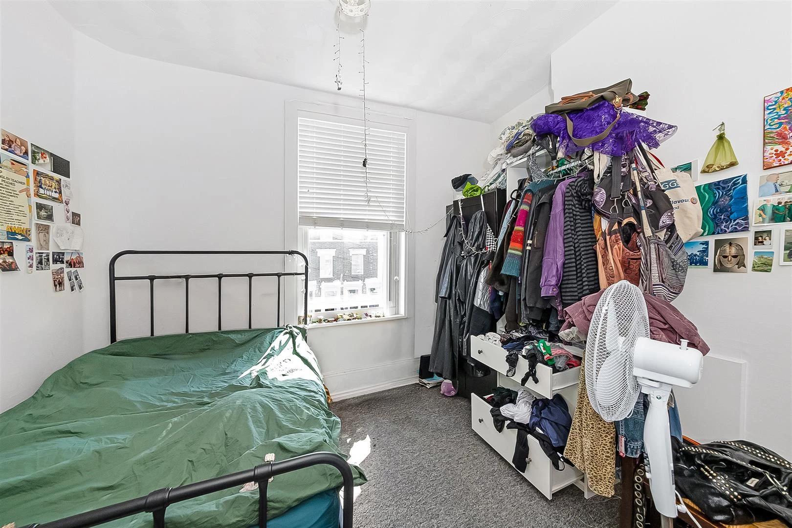 Bed 1.jpg