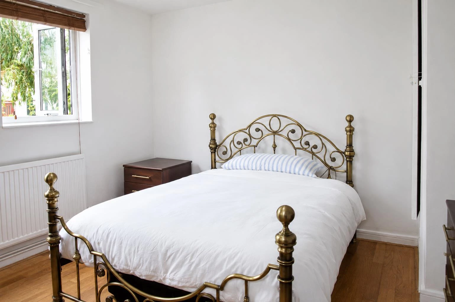 Bedroom 1.png
