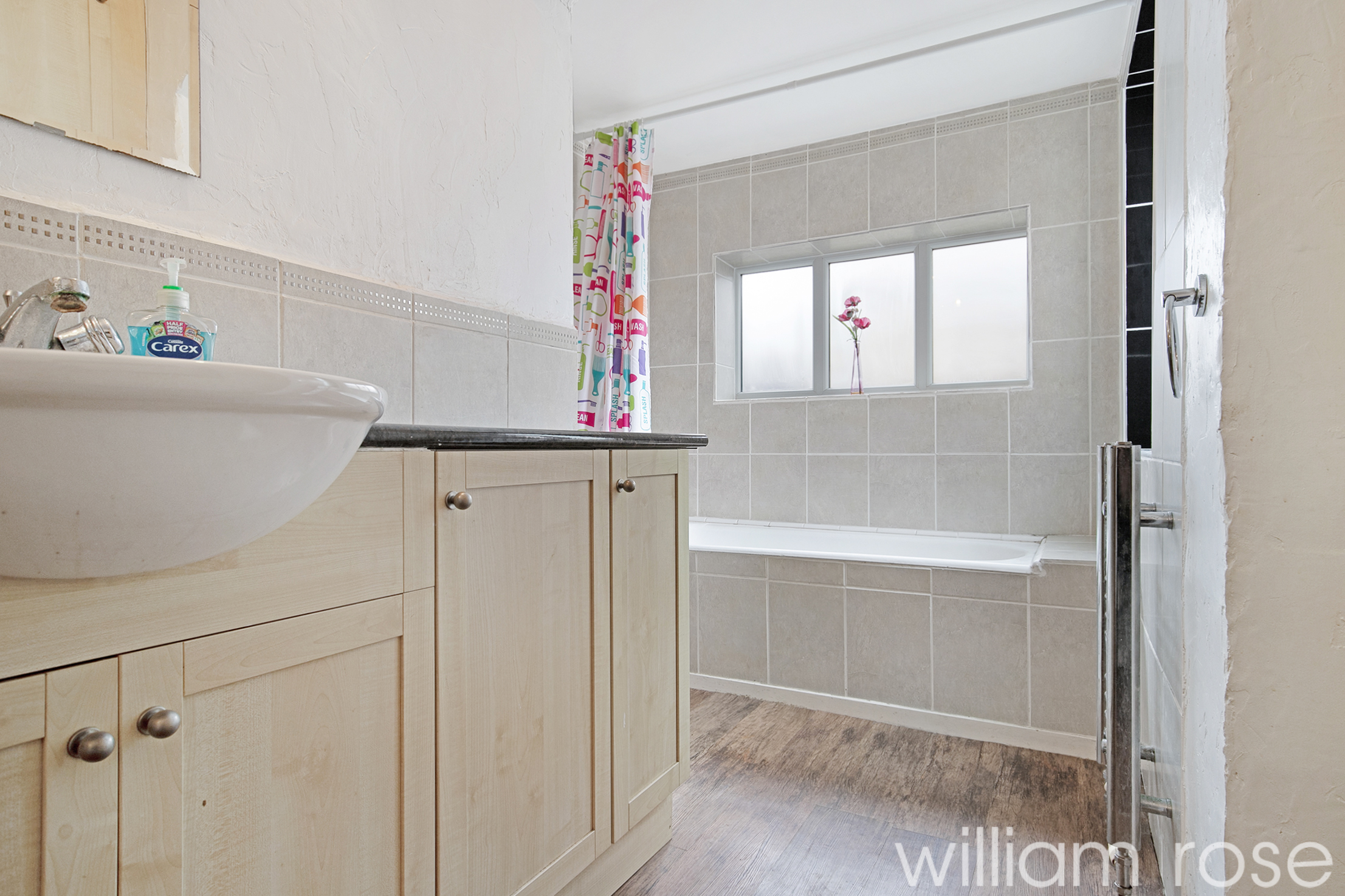 Property For Sale Hall Lane, Chingford, E4 3 Bedroom Bungalow through