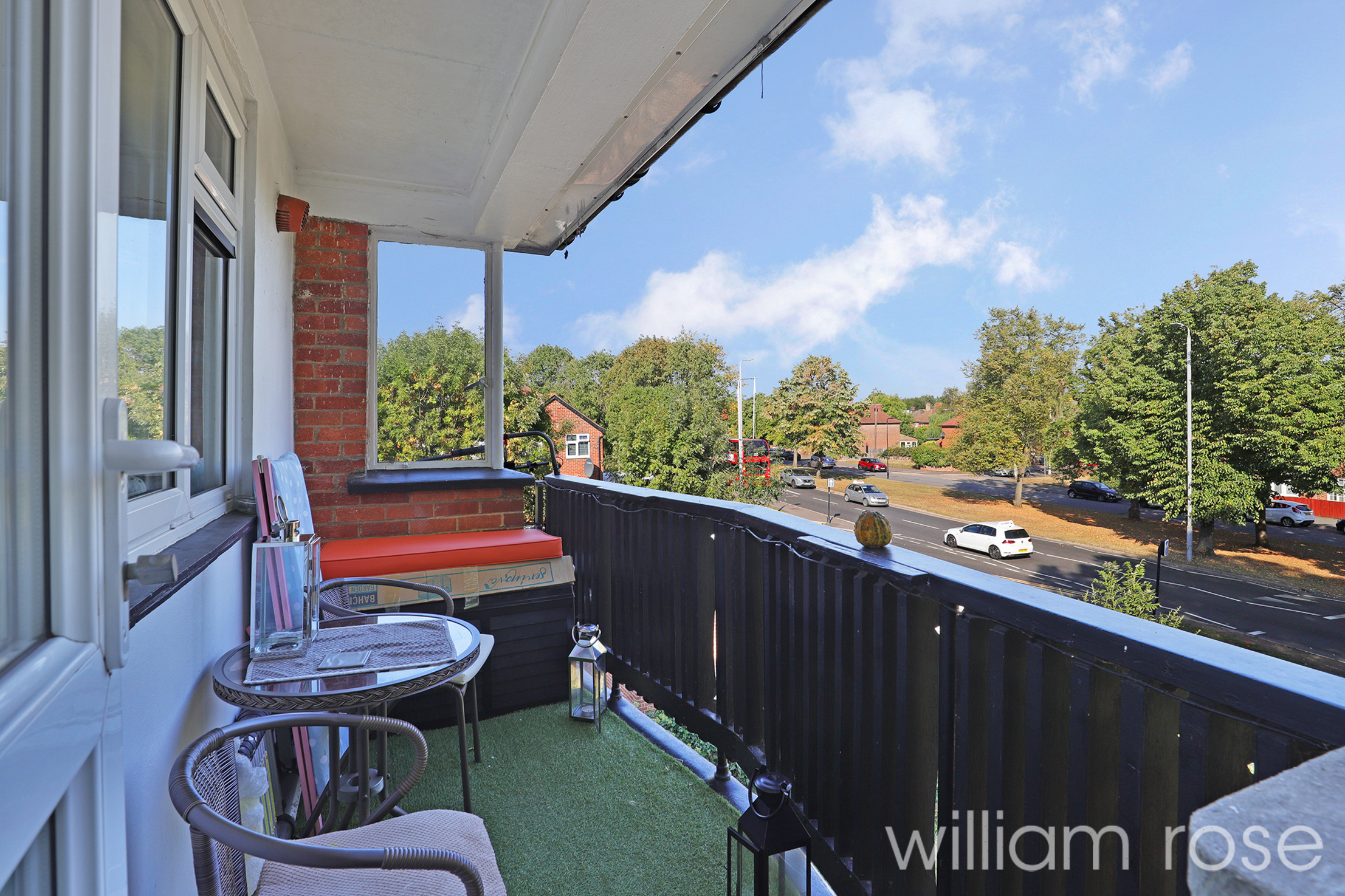 Property For Sale Hatch Lane, Chingford, E4 2 Bedroom Flat through William Rose