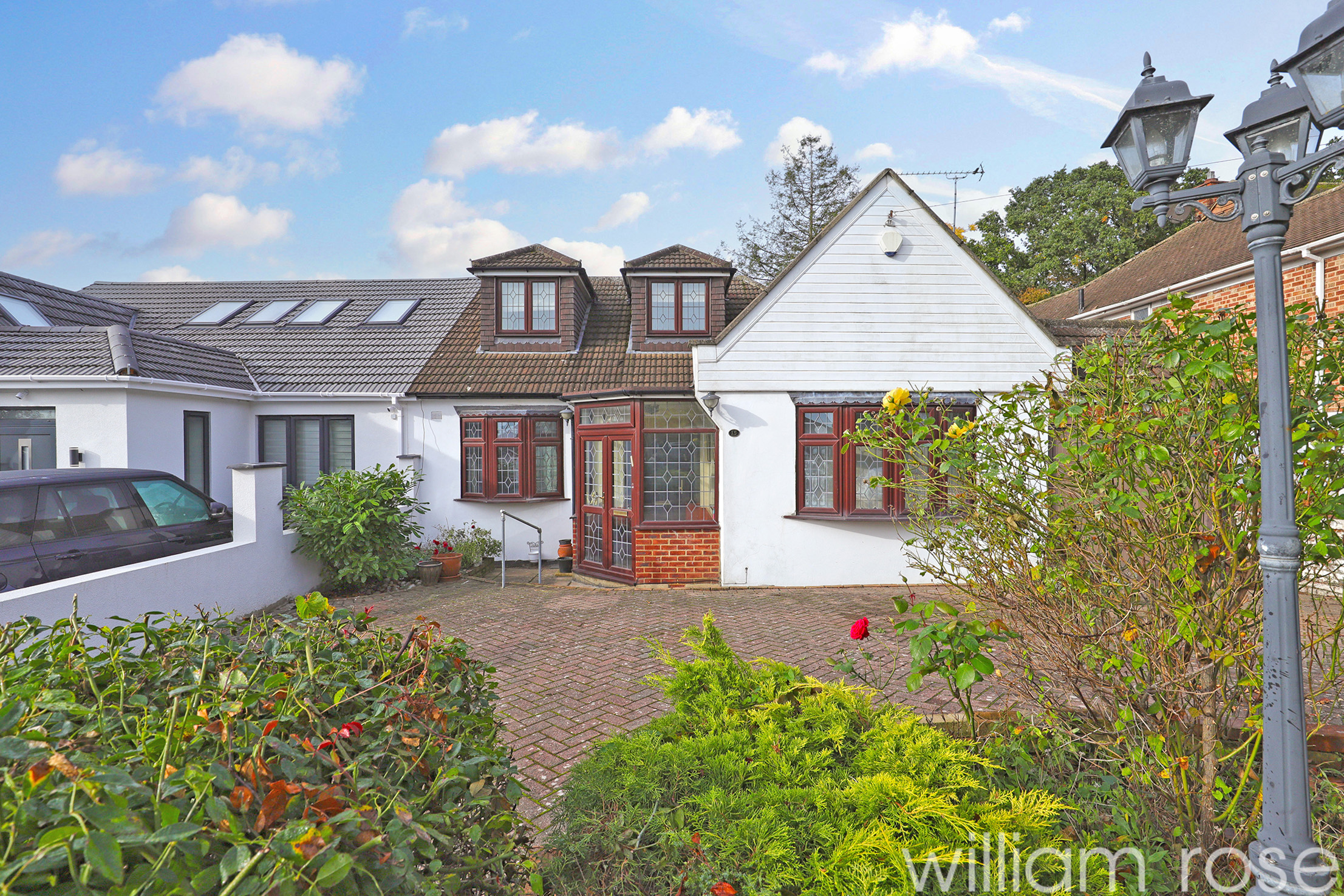 Property For Sale Bracken Drive, Chigwell, IG7 4 Bedroom Bungalow