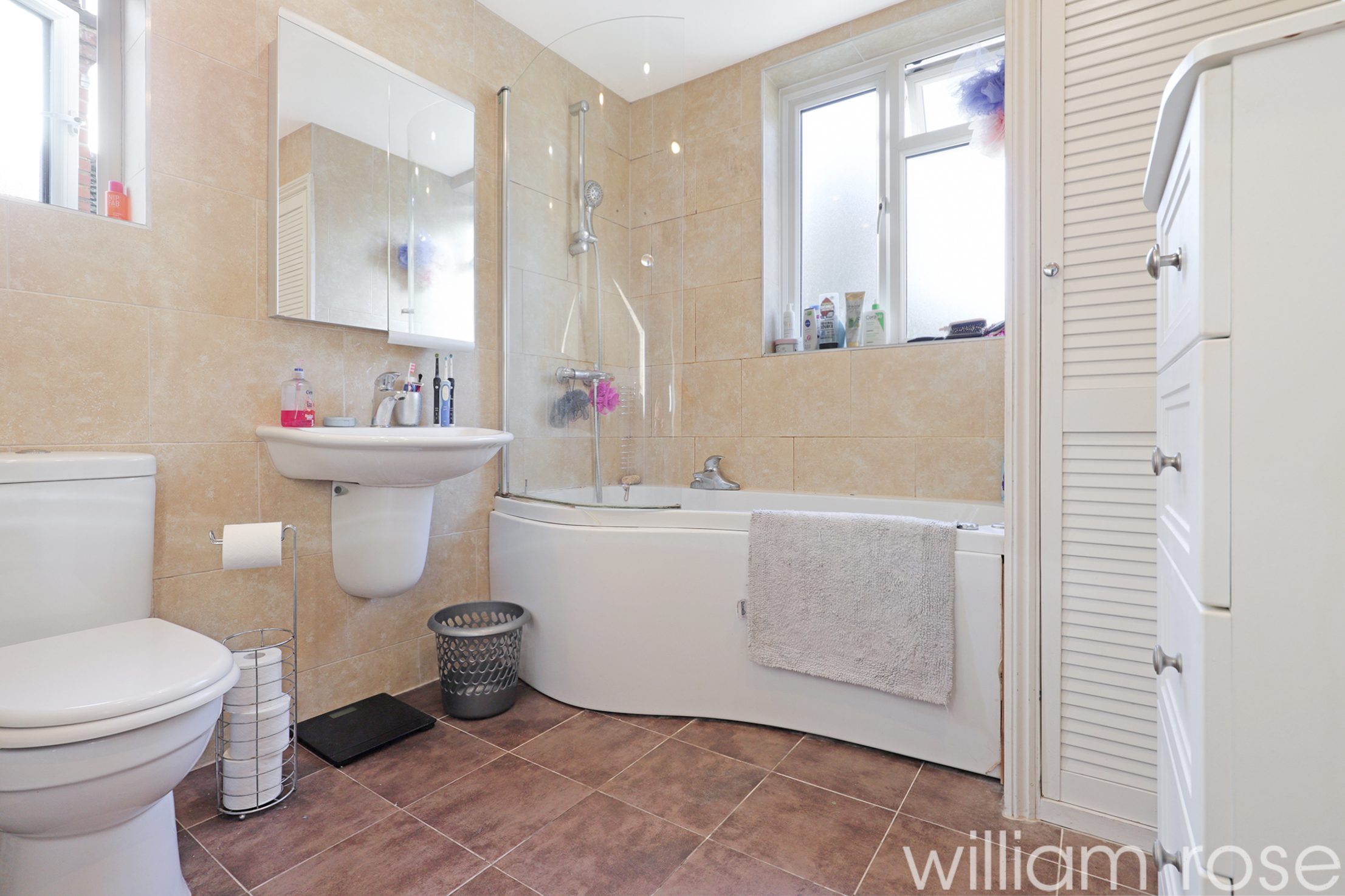 Property For Sale St Barnabas Road, Woodford Green, IG8 4 Bedroom