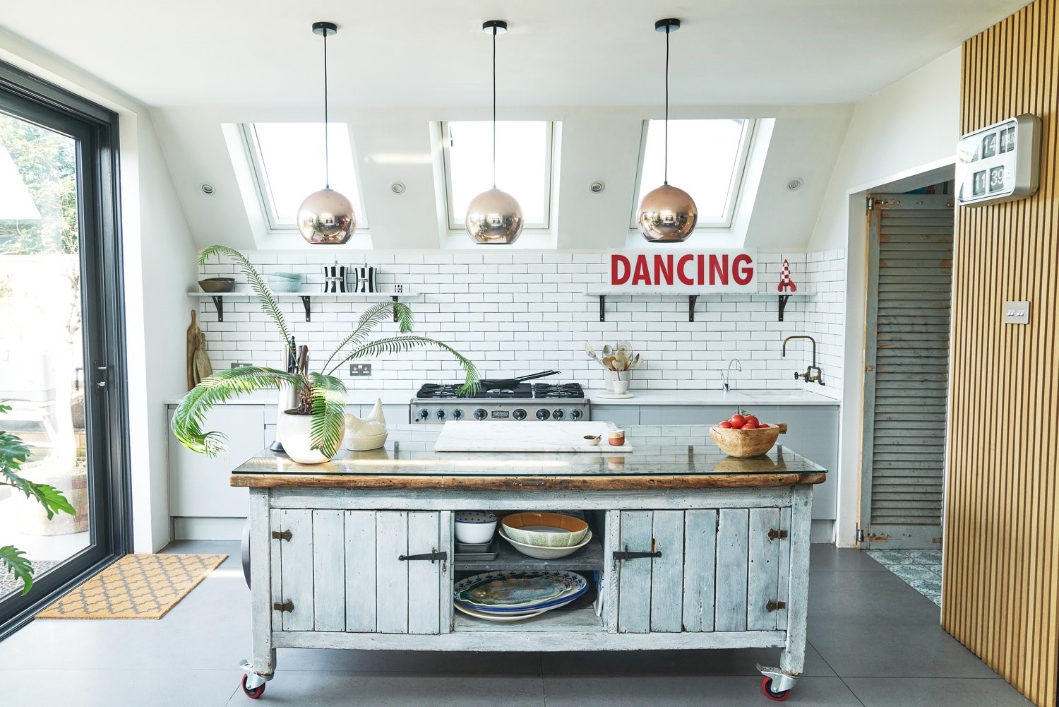 Property To Rent Forest Glade, Highams Park, E4 4 Bedroom Semi