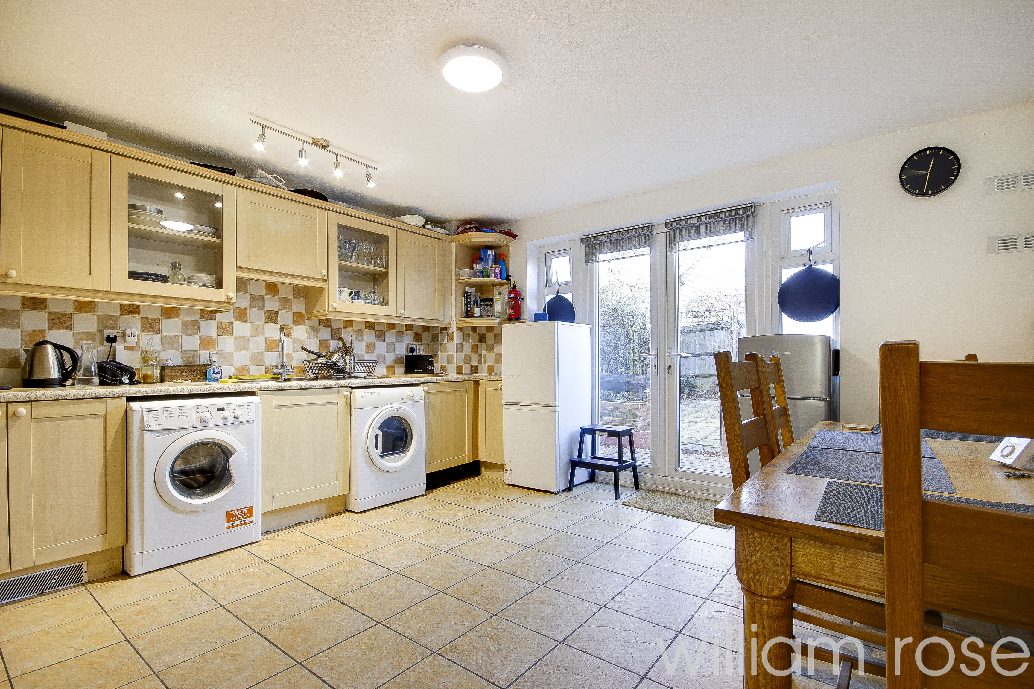 Property For Sale Roding Lane North, Woodford Green, IG8 | 4 Bedroom ...