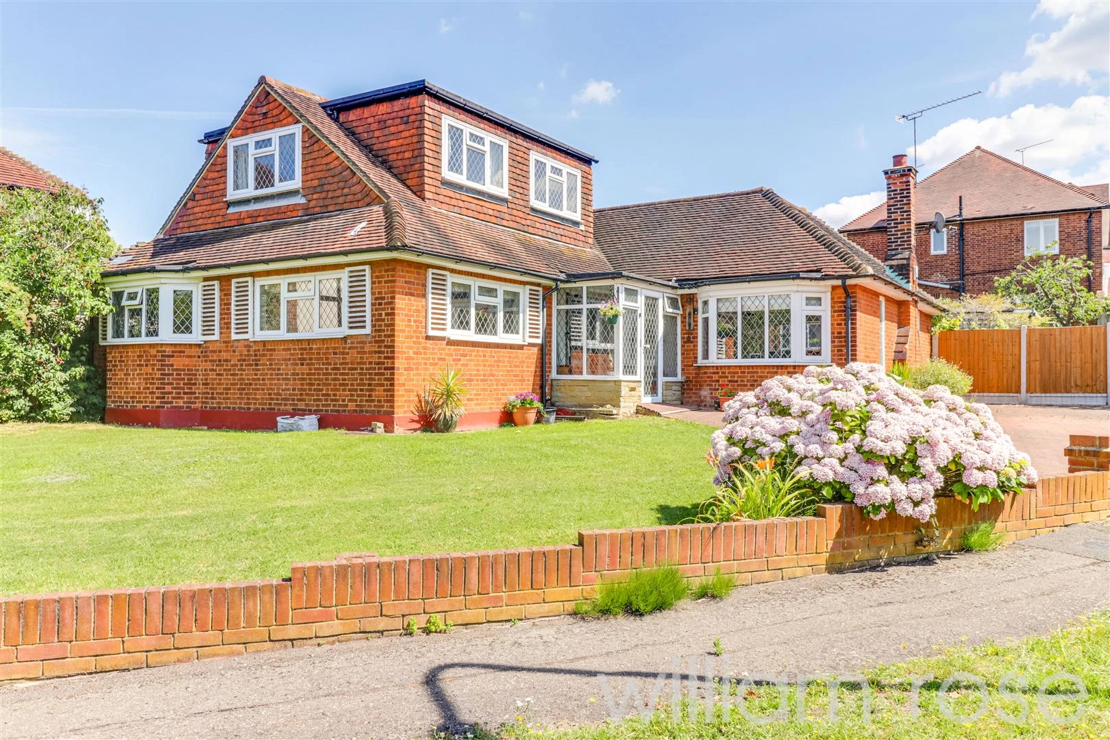 Almonds Avenue Buckhurst Hill IG9
