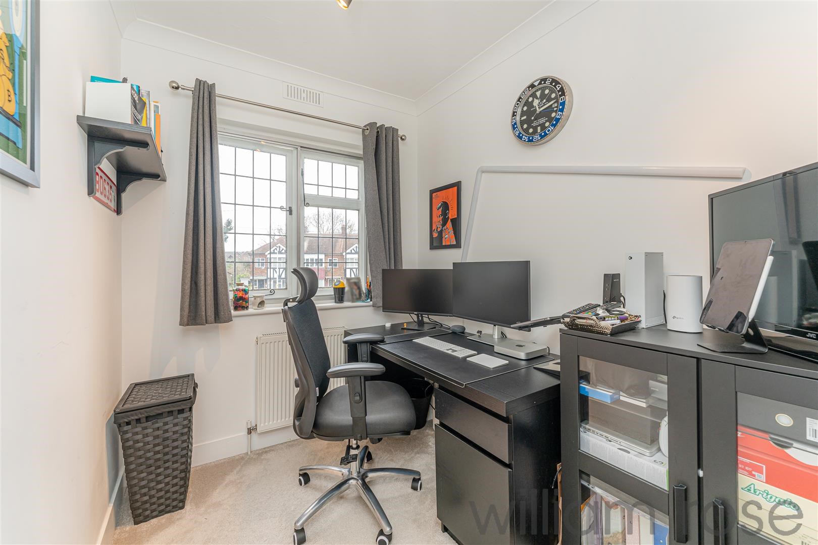 Property For Sale Brackley Square, Woodford Green, IG8 3 Bedroom