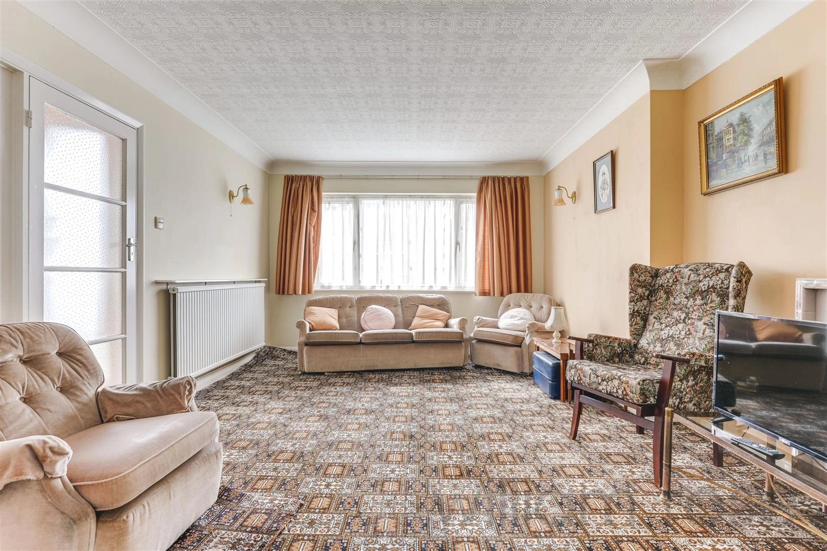7 Linden Crescent WM-16