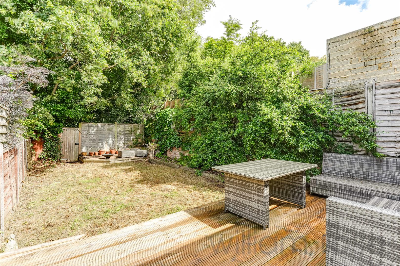 Property For Sale Newlands Road, Woodford Green, IG8 2 Bedroom