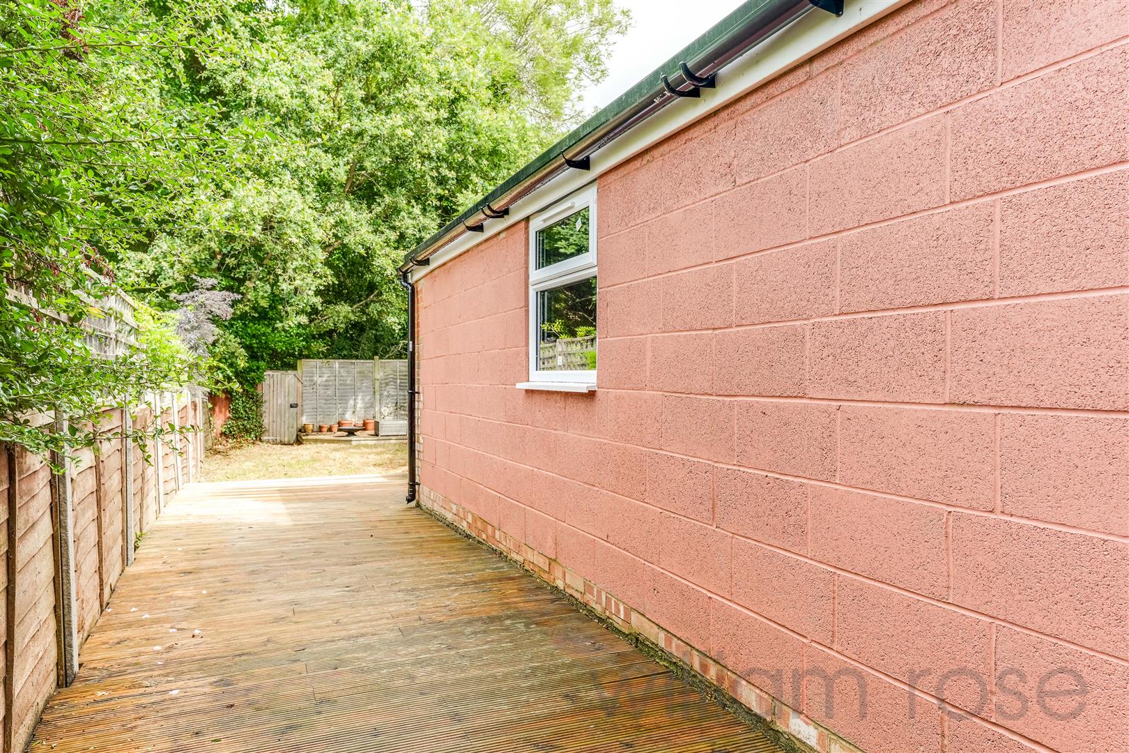 Property For Sale Newlands Road, Woodford Green, IG8 2 Bedroom