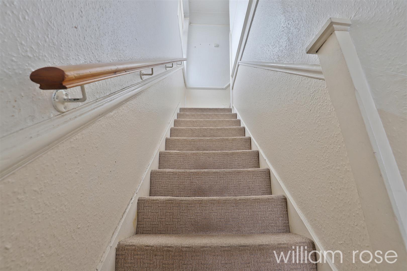 Property For Sale Sunnymede Drive, Ilford, IG6 3 Bedroom Semi