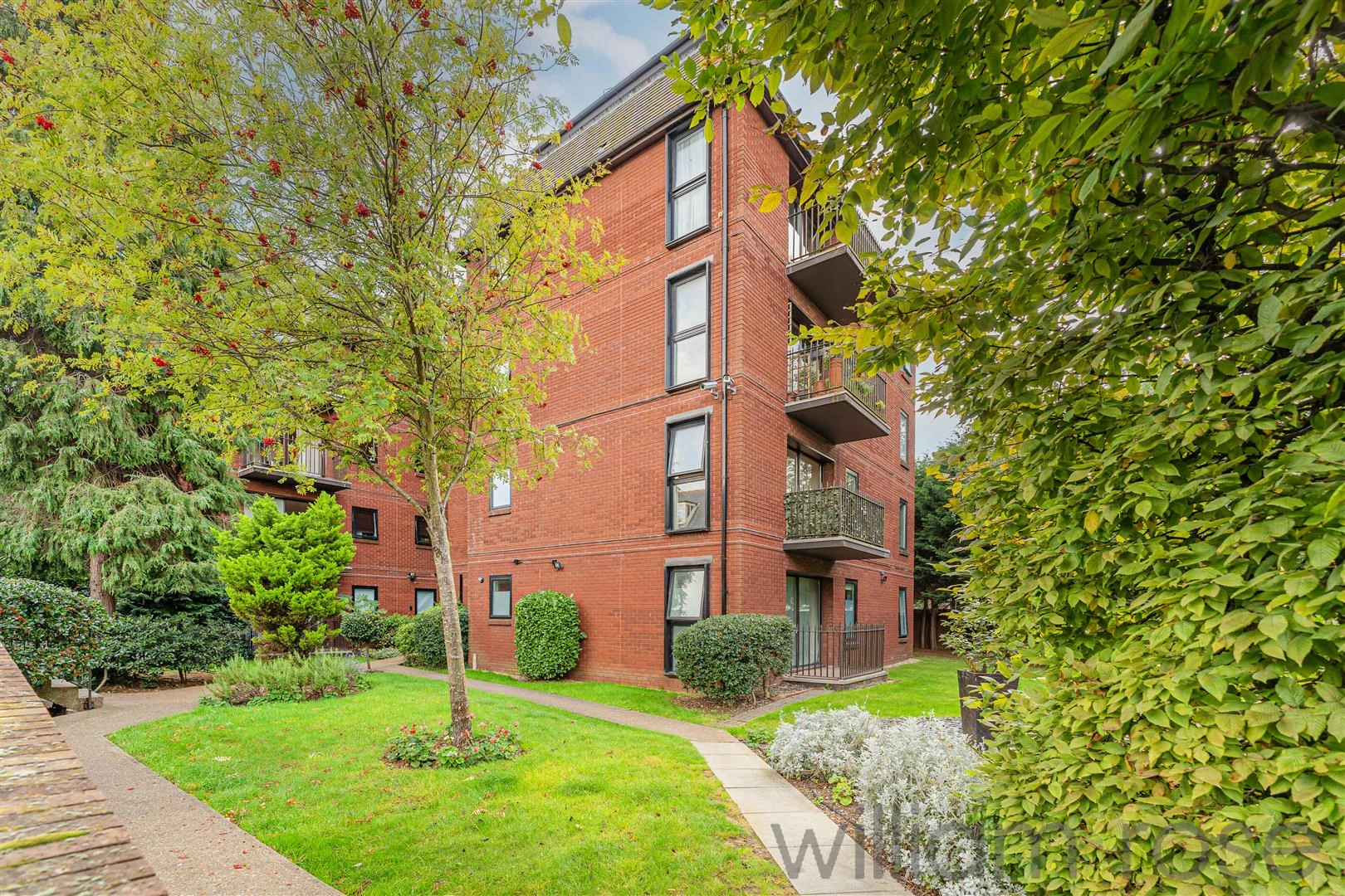 Savill Row Woodford Green IG8