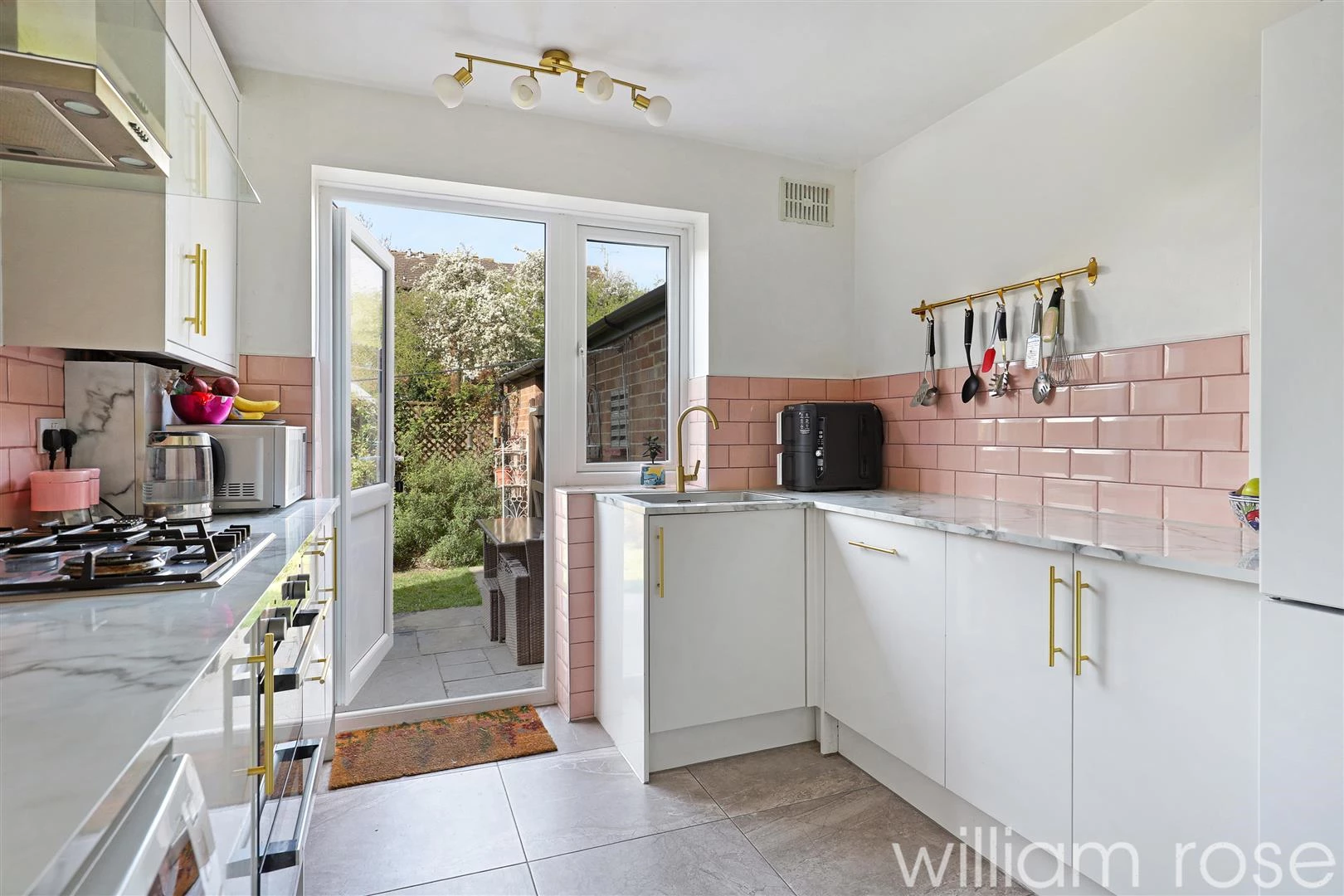 Property photo: London, E11