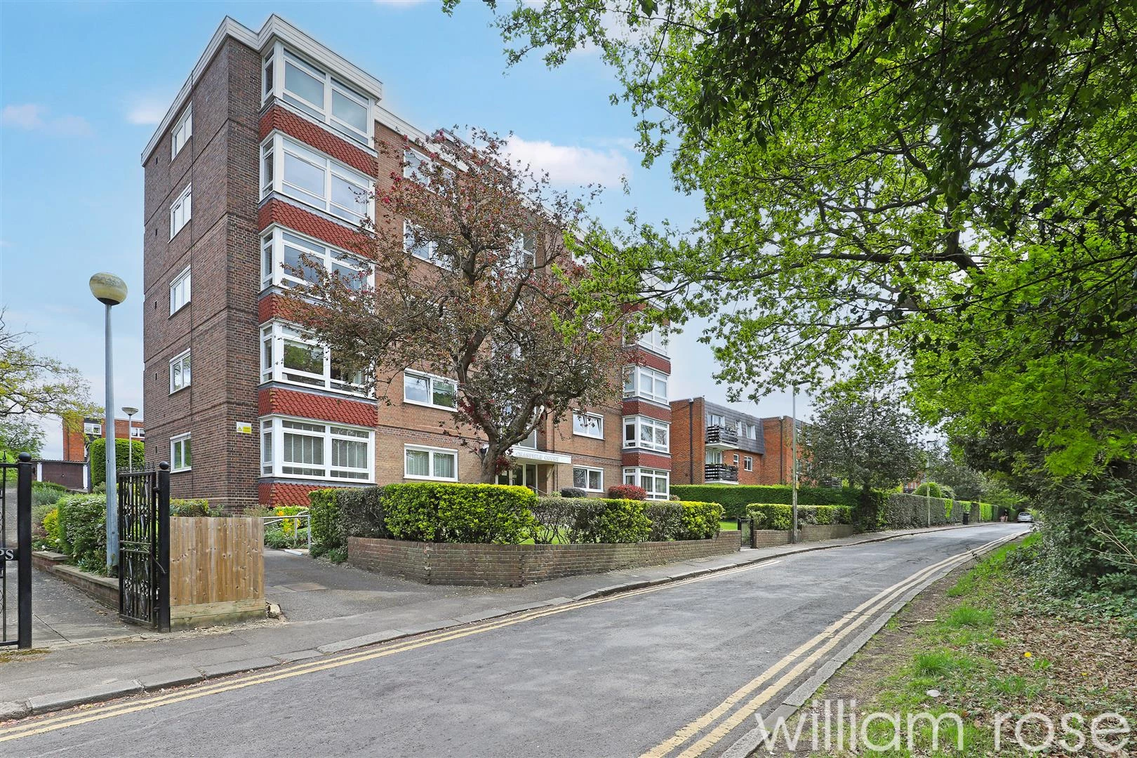 Sunset Avenue Woodford Green IG8
