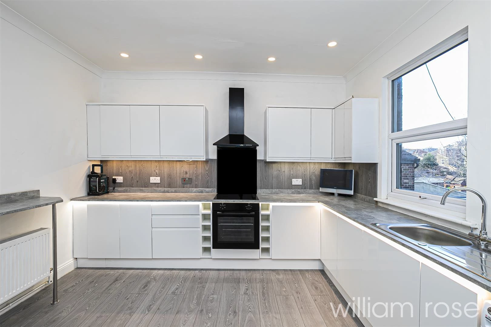 Property photo: South Woodford, London, E18