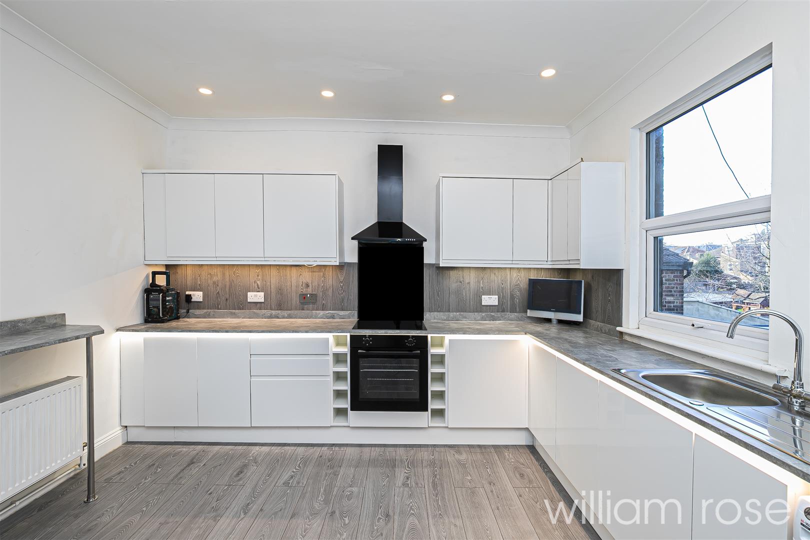 Property photo: South Woodford, London, E18