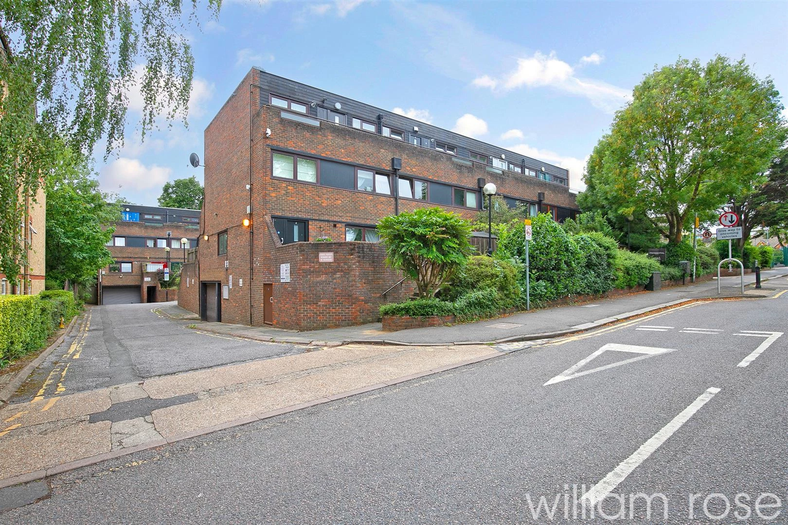 Churchfields London E18