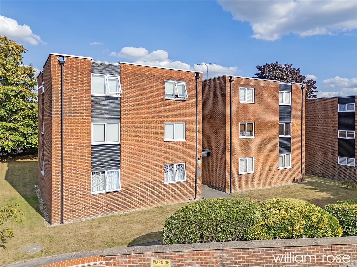 Parkmore Close Woodford Green IG8