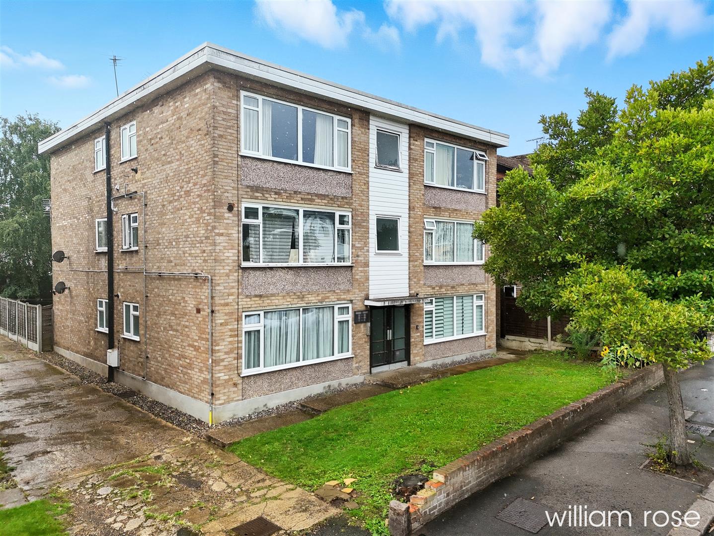 Property photo: London, E18