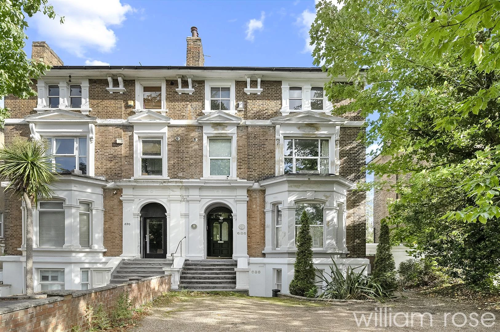 High Road Buckhurst Hill IG9