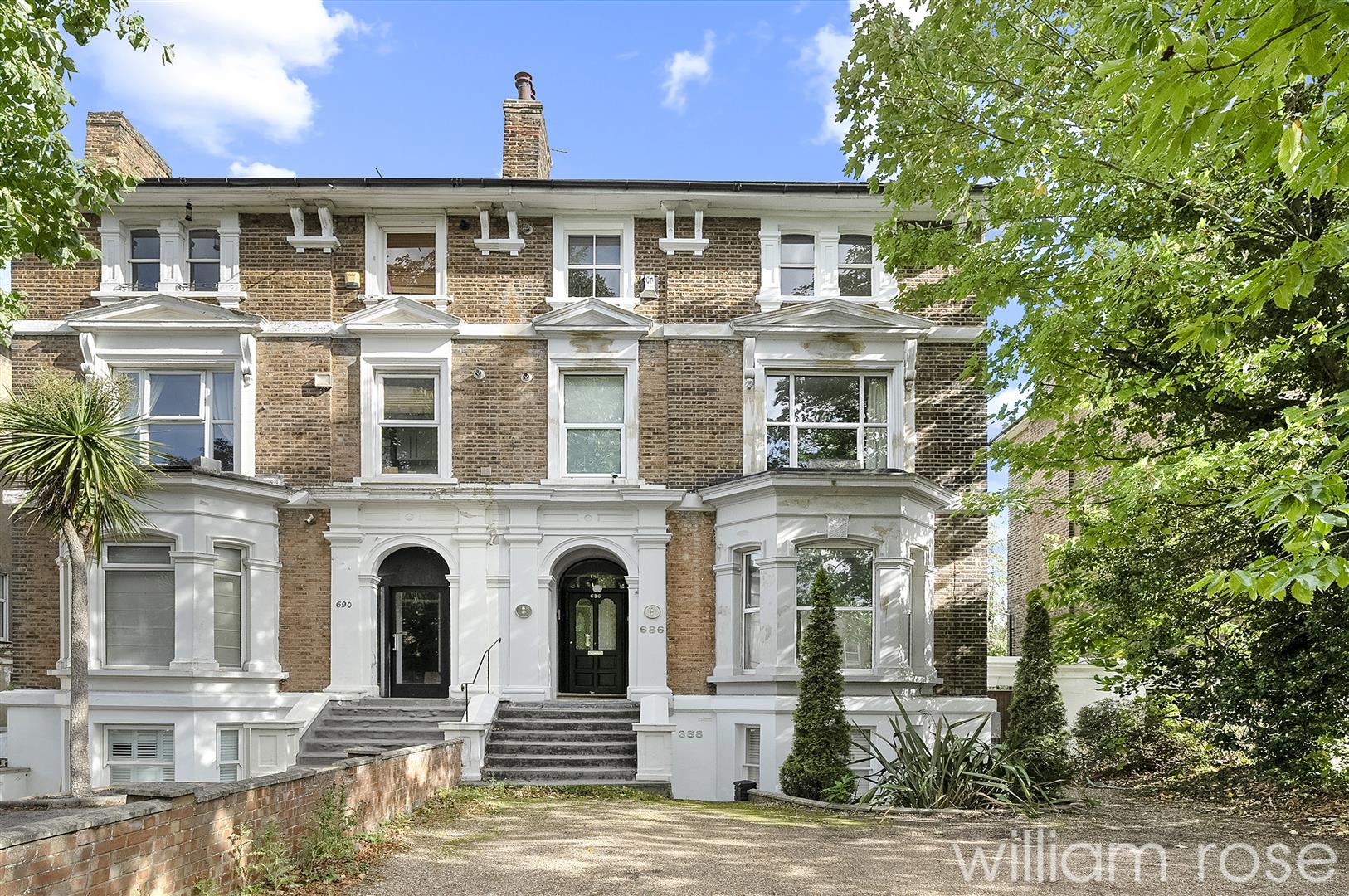 High Road Buckhurst Hill IG9