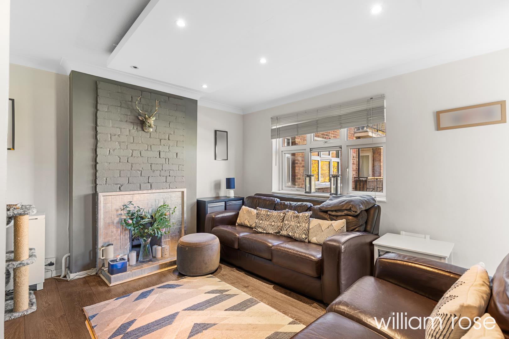 BroomhillCourt_1.jpg