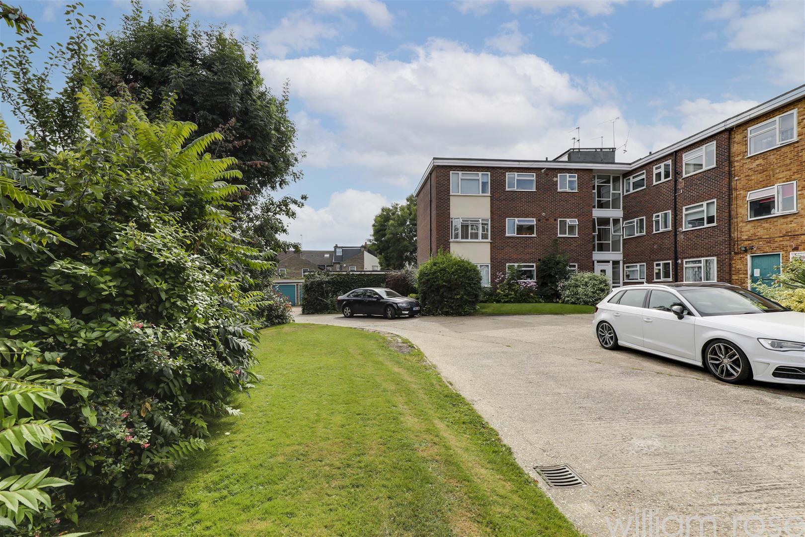 Horn Lane Woodford Green IG8