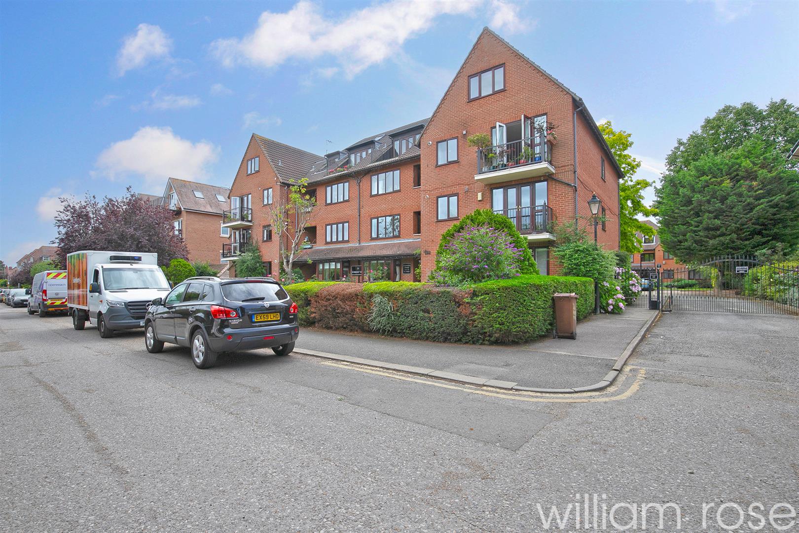 Property For Sale Forest View, Chingford, E4 2 Bedroom Apartment