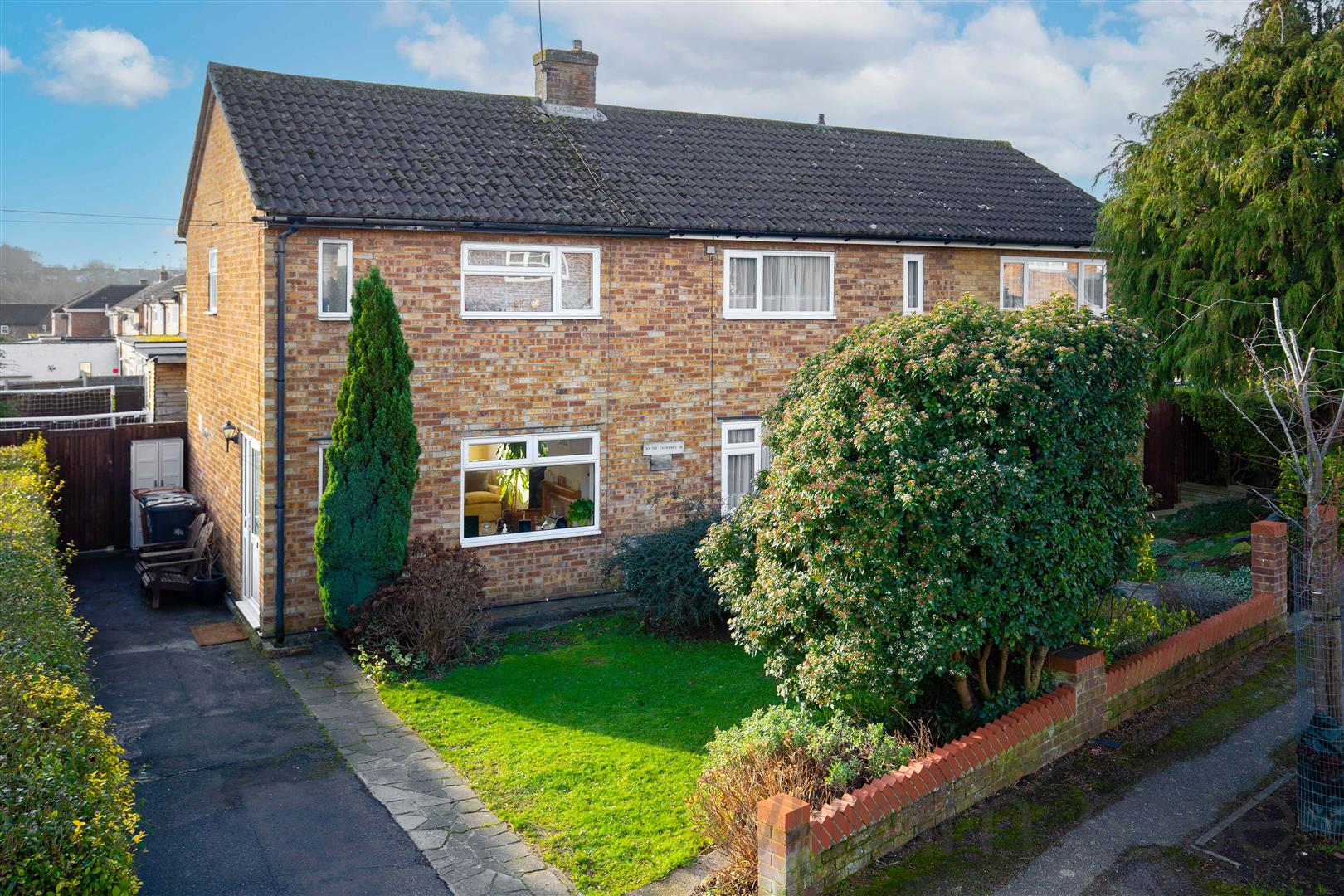 Property For Sale Chinnery Hill, Stortford, CM23 2 Bedroom