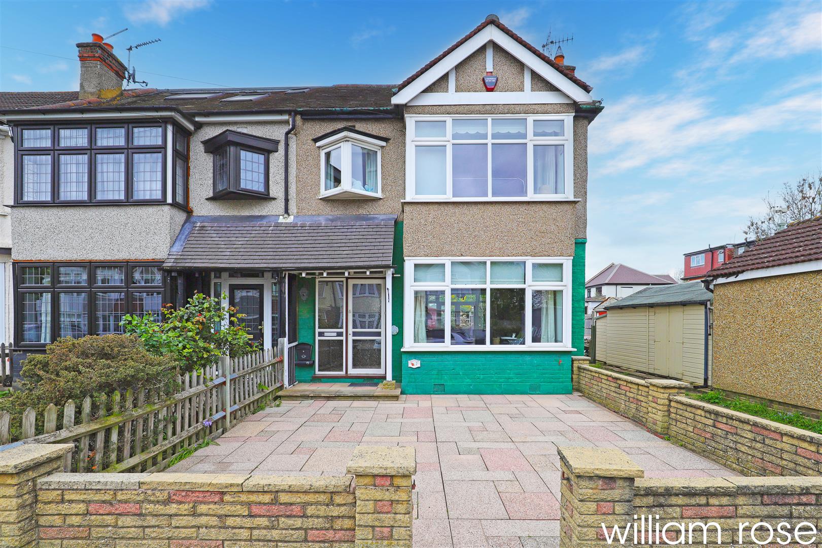 Property For Sale Ainslie Wood Gardens, Chingford, E4 3 Bedroom Semi