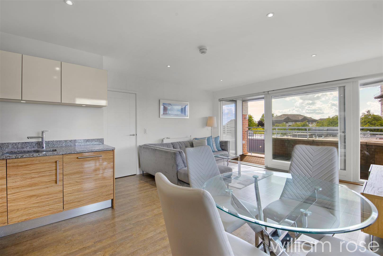 1 Jacks Farm Way Highams park London E4